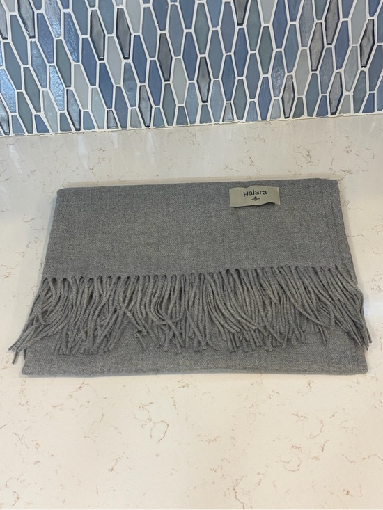 HALARA Accessories - HALARA Gray Knit Scarf/Wrap